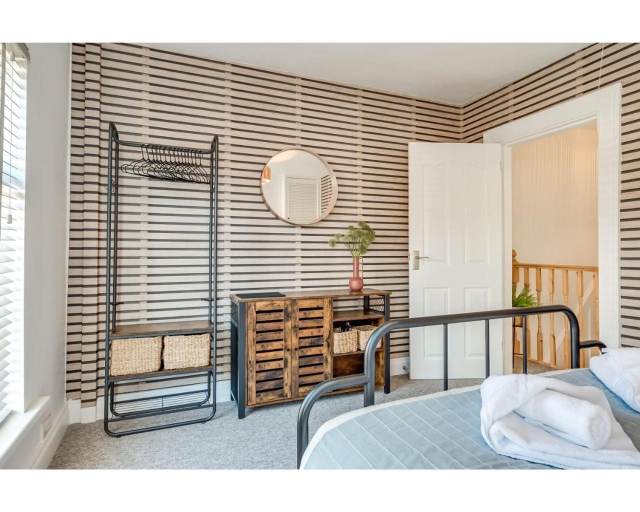 Retro R&r Apartment *